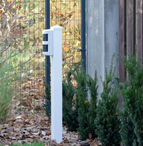 Słupek z zewnętrznymi czujnikami ruchu