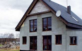 Dom ze styropianowych klocków (Thermomur)