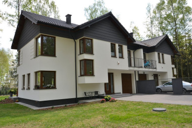 Dom-bliźniak - frontowa elewacja