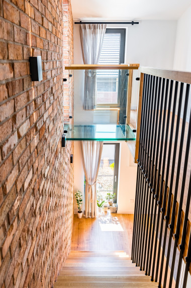 Przejście na taras - widok ze schodów