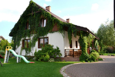 Budynek mieszkalny o prostej bryle