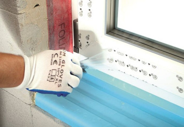 Montaż okien: Zrywanie folii ochronnej