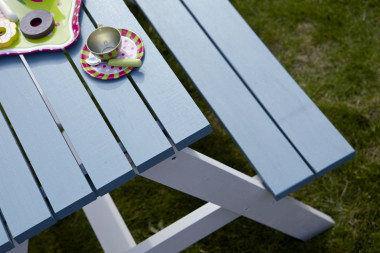 Drewno pomalowane emalią