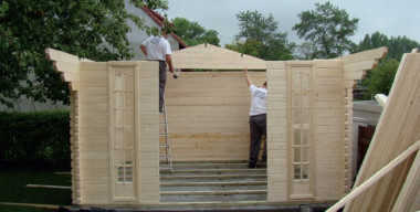 Montaż zwieńczenia tylnego ścian szczytowych