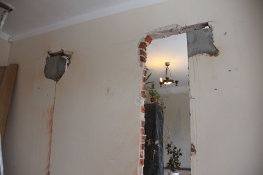 Przygotowane betonowe poduszki pod podciąg