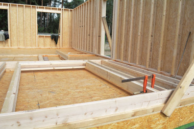 Montaż ścian szkieletowych