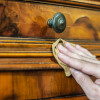Jak przywrócić blask starym meblom fornirowanym? Sprawdź, zanim wyrzucisz!