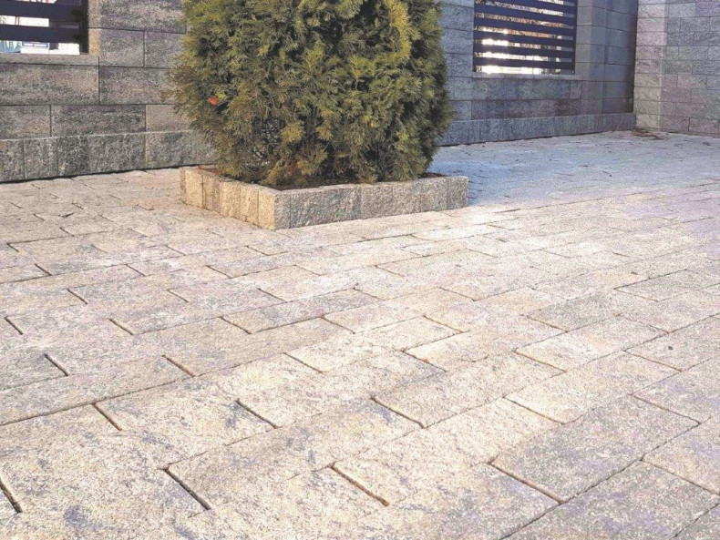 Chodnik łupany, fot. Joniec