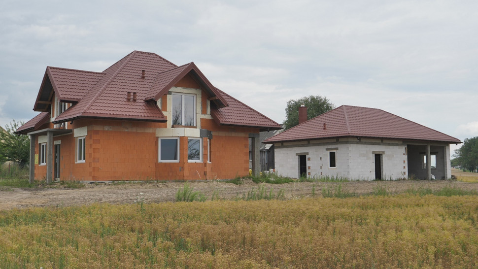 Garaż wolno stojący