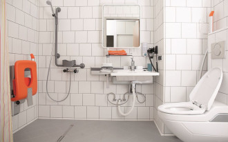 Wyposażenie łazienki ułatwiające życie osobom starszym