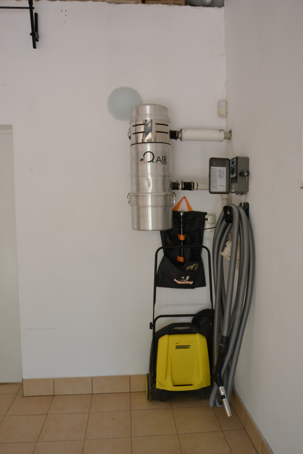 Jednostka centralnego odkurzacza i akcesoria