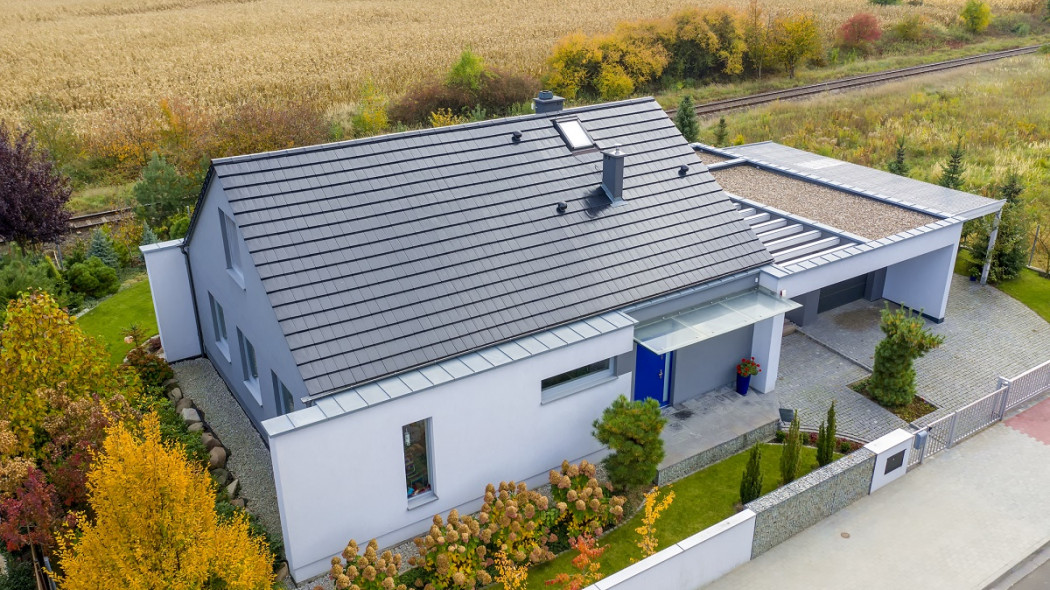 Dachówka ceramiczna DOMINO - sposób na nowoczesny dach w jakości premium