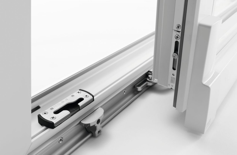 Zaczepy w oknie w kształcie grzybka