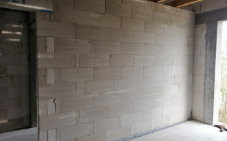 Z jakich elementów z betonu komórkowego wykonywać różne rodzaje ścian?
