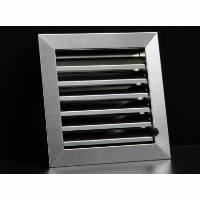 Kratka wentylacyjna z zamykanymi żaluzjami w kształcie litery S