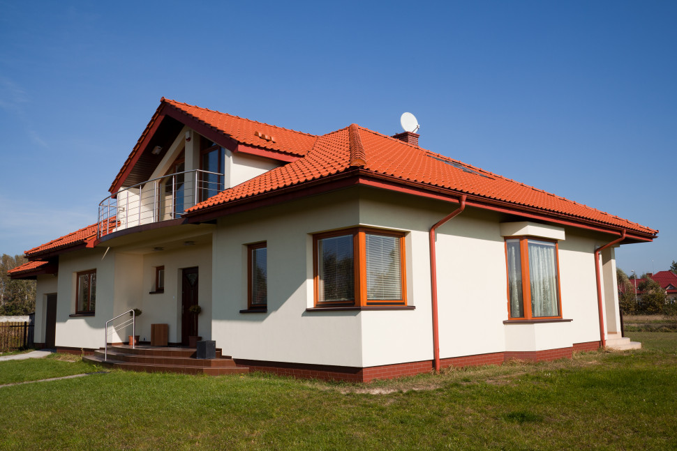 Klasyczny kremowy kolor elewacji