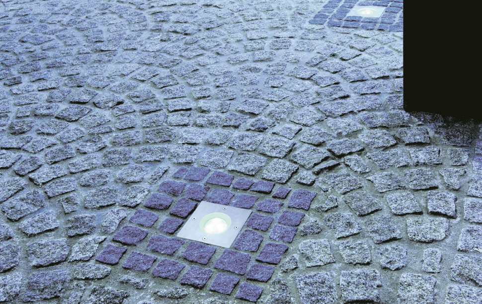 Oświetlenie wbudowane w podjazd