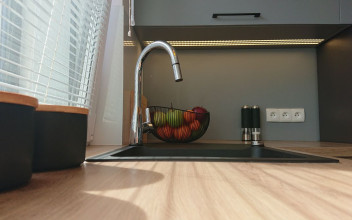 Jakie są rodzaje baterii łazienkowych i kuchennych?