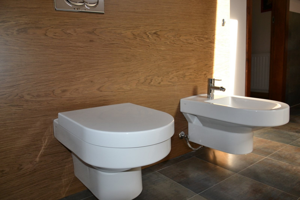 Podwieszany sedes i bidet