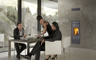 Porównujemy kominki gazowe, wkłady kominkowe i piece wolno stojące