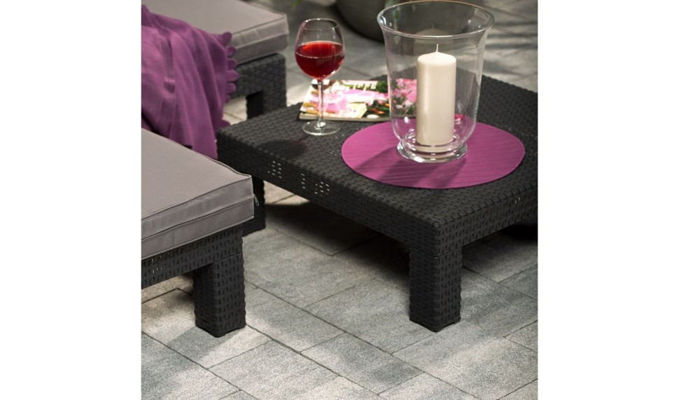 Taras ziemny z kostki betonowej