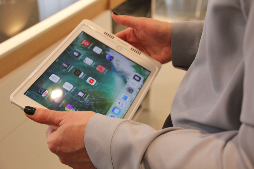 Sterowanie oświetleniem za pomocą tabletu