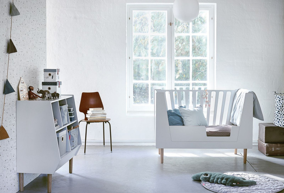 Łóżeczko rosnące z dzieckiem skandynawskiej marki Done by Deer