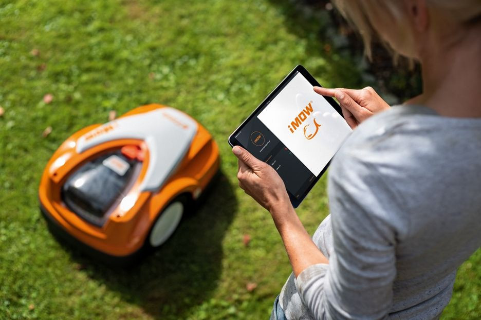 Sterowanie robotem koszącym za pomocą aplikacji