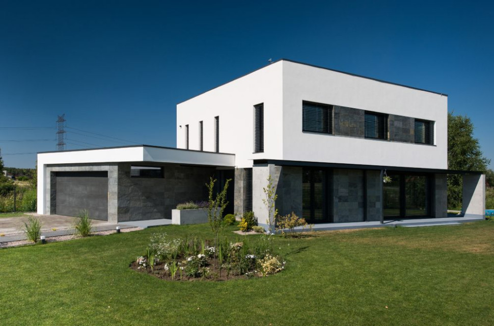 Paleta Hematyt daje możliwość całkowicie bezpiecznego stosowania ciemnych kolorów na elewacji!