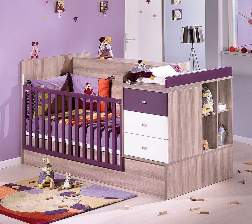 Niezwykłe łóżeczko z kolekcji XXL marki Sauthon z przewijakiem i półkami