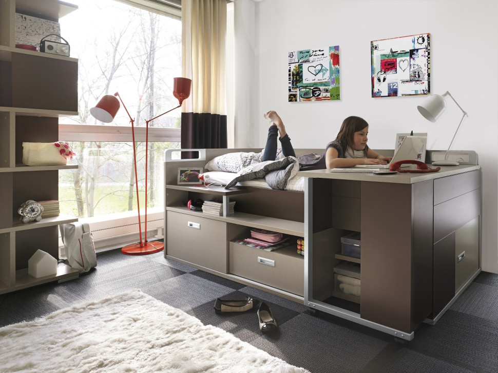 Dimix marki Gautier składa się z łóżka o wym. 90 x 200 cm, szafek i biurka