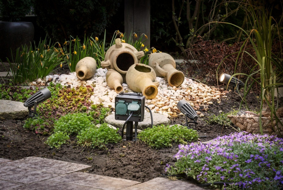 SYNA LED SLV - reflektor ogrodowy  z klinem ziemnym