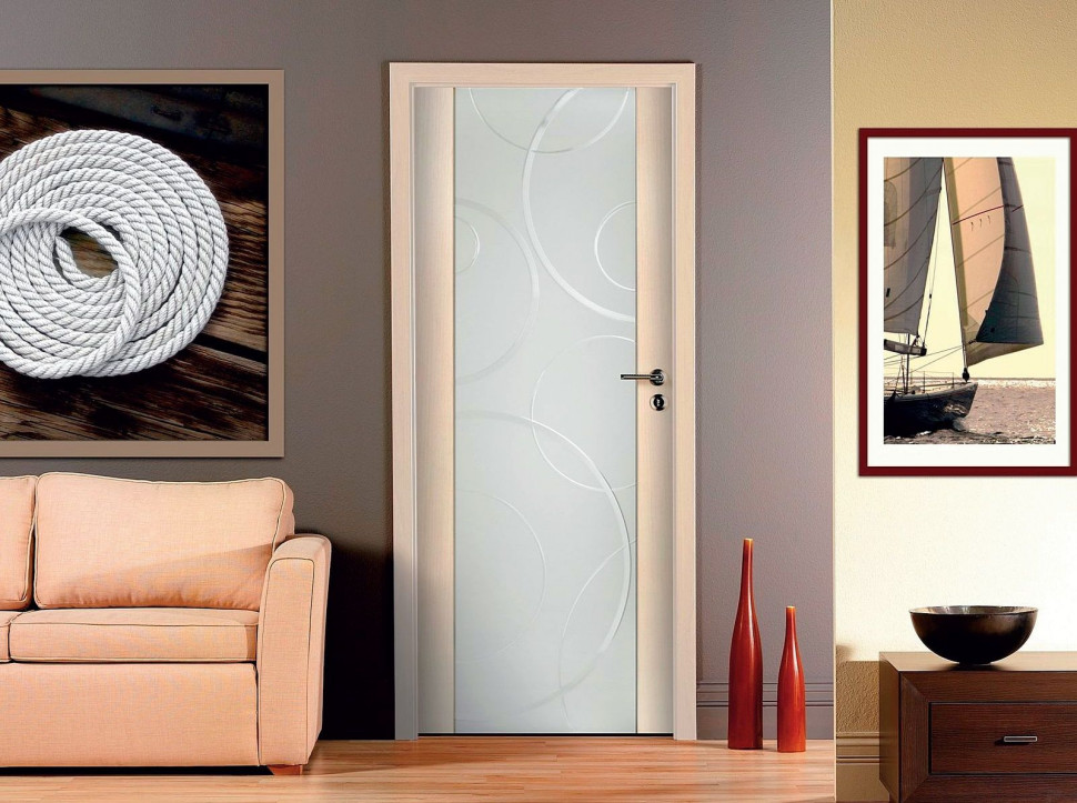 Jasne, przeszklone drzwi wewnętrzne