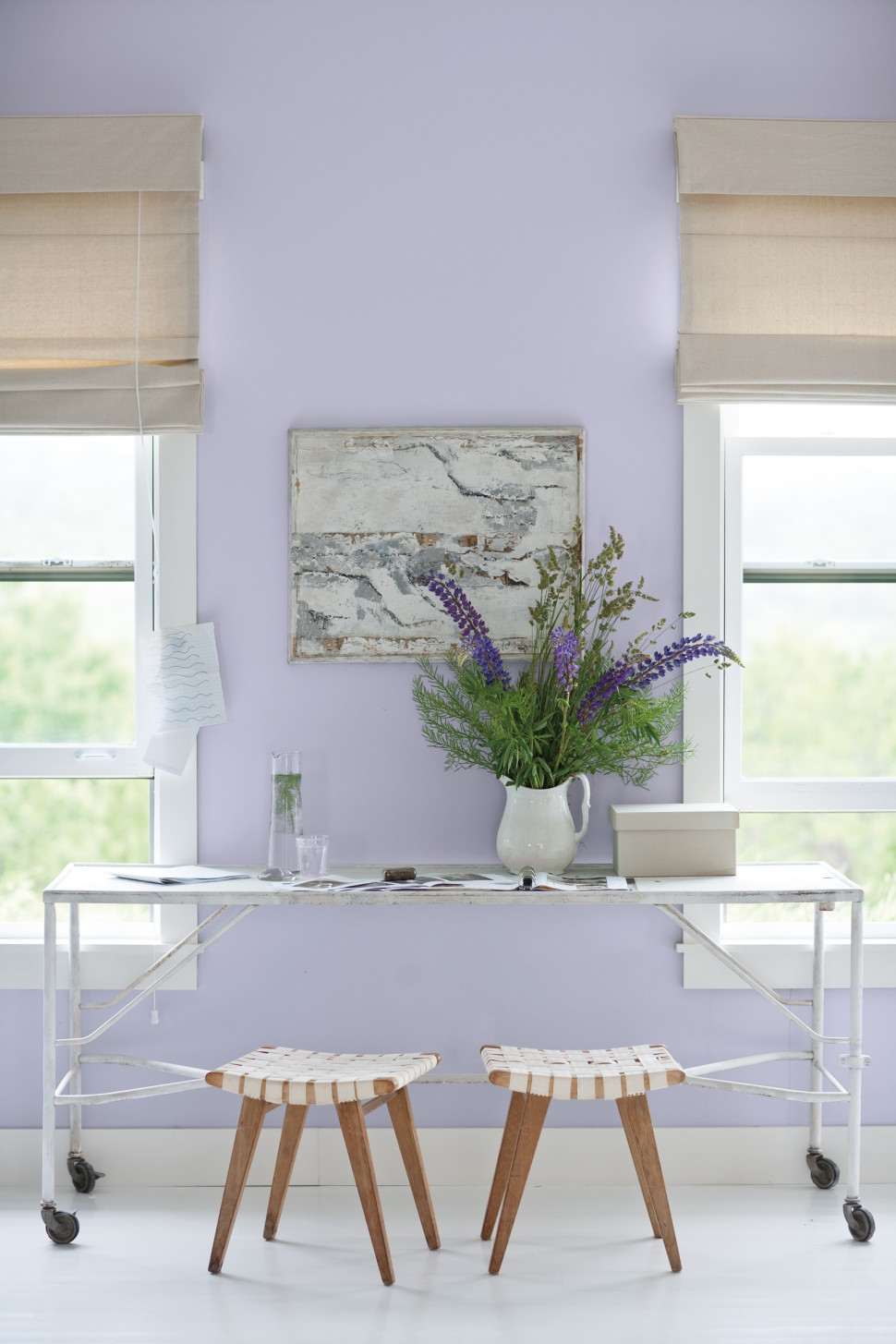 Pastelowe wnętrze, w którym wykorzystano kolor Lavender Mist nr 2070-60