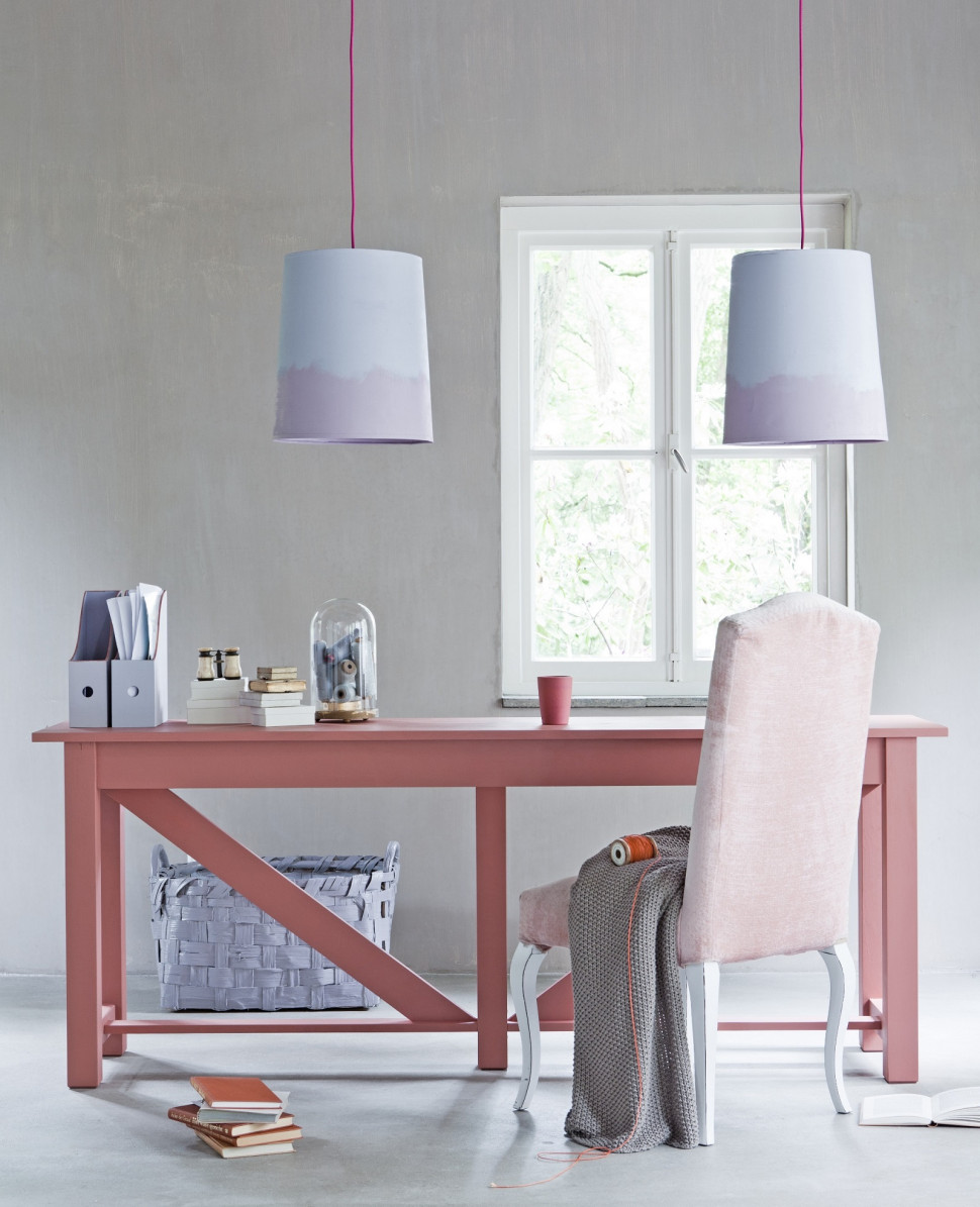 Pastelowe wnętrze nawiązujące trendów obowiązujących na pokazach mody - propozycja marki Dekoral Fashion z palety farb Fashion Collection