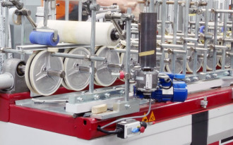 KRISPOL inwestuje w rozwój parku maszynowego: nowa okleiniarka od WPR 