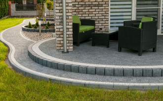 Koszty budowy tarasu w 5 wariantach