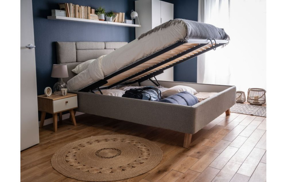  W pojemniku pod materacem możemy przechowywać nie tylko dodatkową pościel