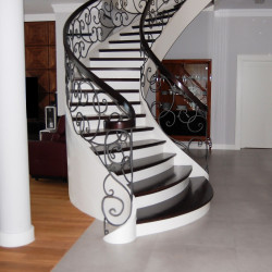 Schody pełne jednozabiegowe na policzkach giętych SP87