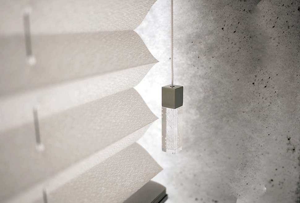 Ozdobny obciążnik do rolet, żaluzji lub plis marki Coulisse