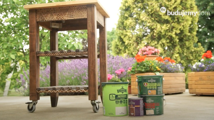 Budowa stolika pomocniczego przydatnego w trakcie grilla