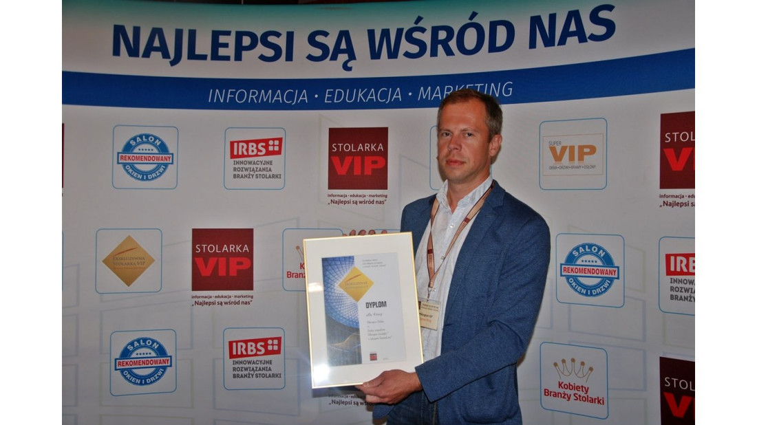 Nagroda Ekskluzywne rozwiązanie VIP dla Pilkington Insulight™ z żaluzjami ScreenLine®