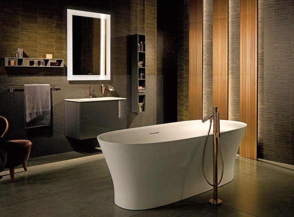 Aranżacja łazienki z wykorzystaniem oświetlenia z kolekcji ME by Starck