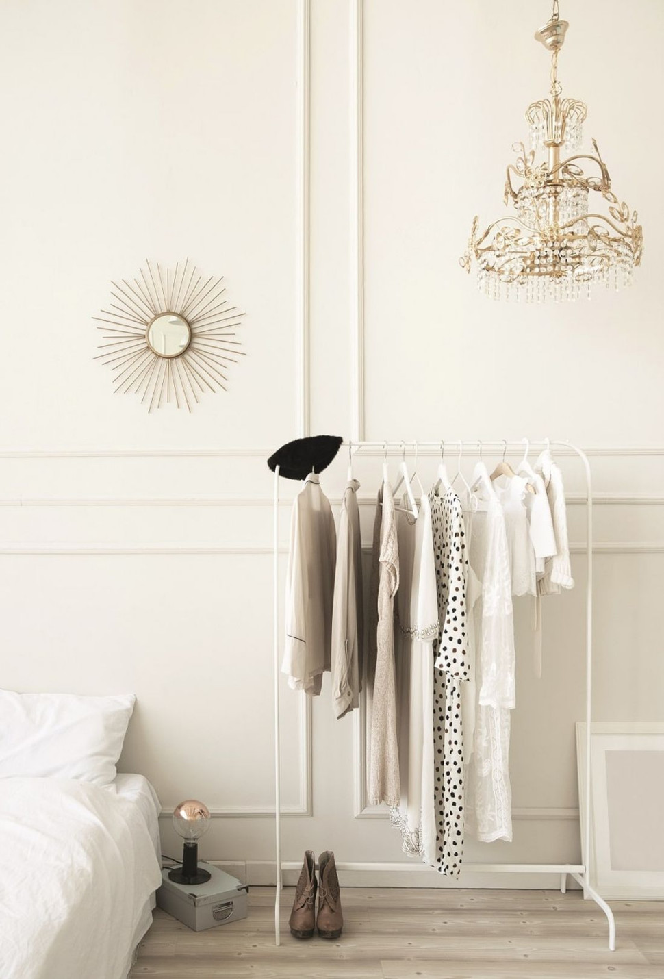 Kolor Bone z kolekcji farb Tikkurila Optiva White