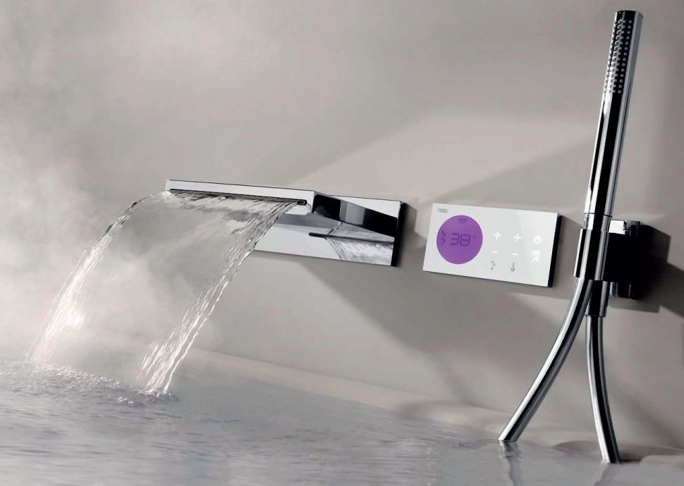 Bateria wannowo-natryskowa z wylewką kaskadową i panelem ściennym do dotykowego sterowania, z wbudowanym systemem kontroli termostatycznej Shower Technology®