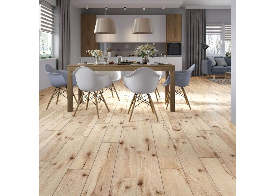 Podłogi z bardziej miękkich materiałów, np. panele laminowane lub winylowe są bezpieczne