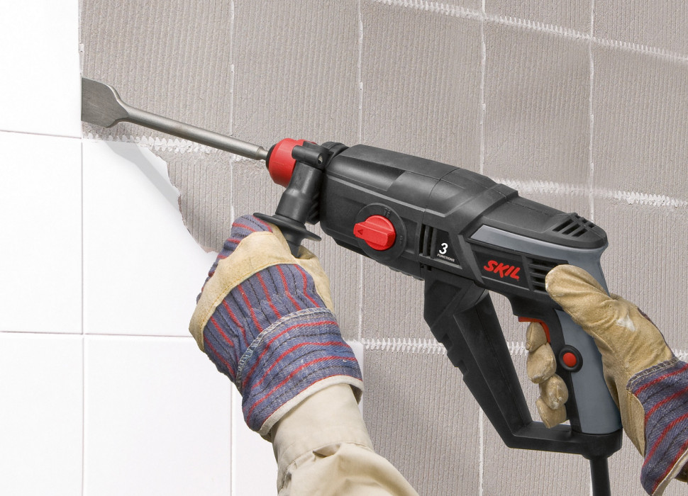 Młotowiertarka z funkcją kucia