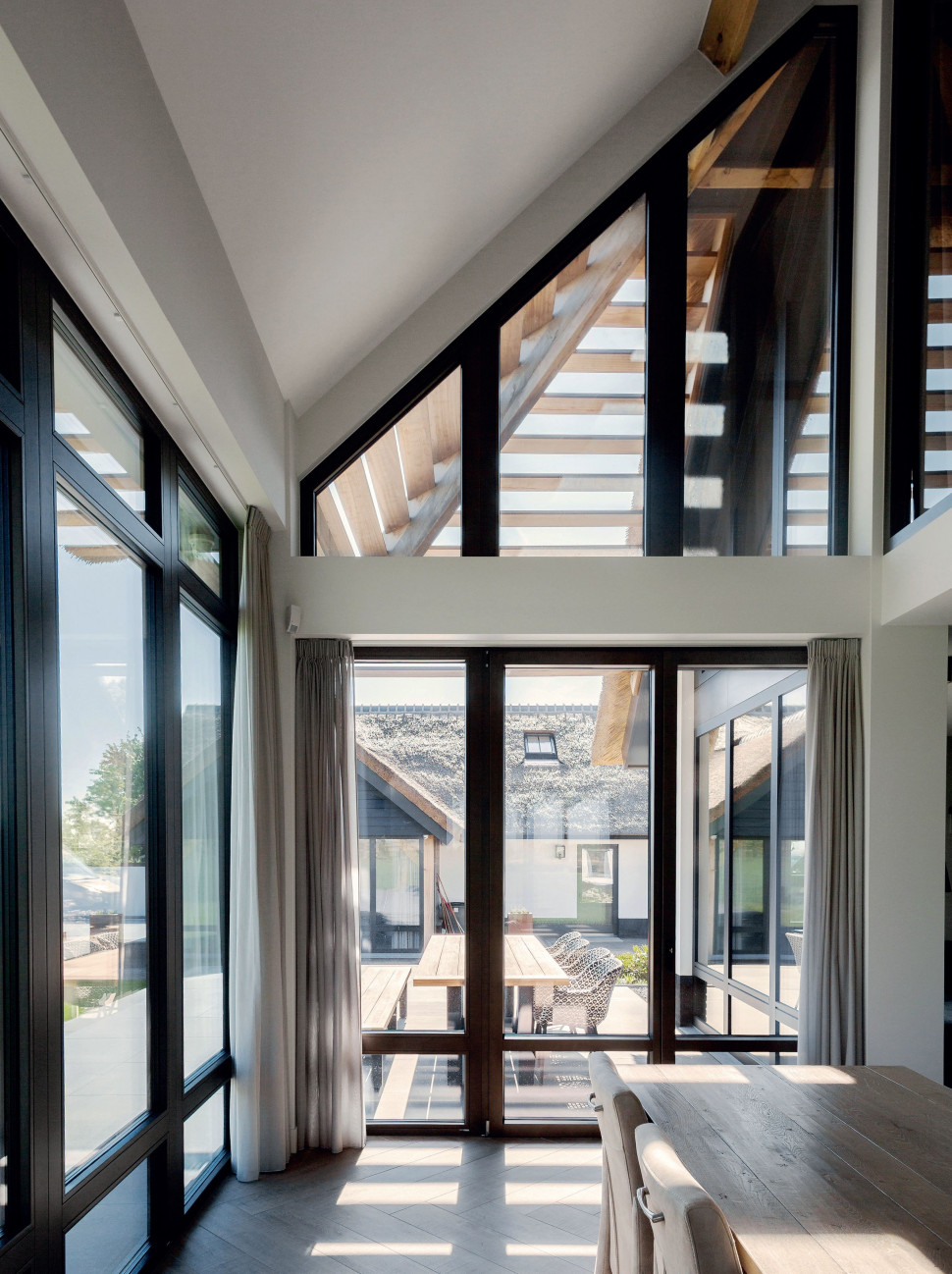 Pioonwe przeszklenia INNOVIEW w holenderskiej osadzie