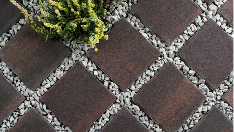 Kostki brukowe Aquaton mają kwadratowy format 20×20 cm i grubość 8 cm