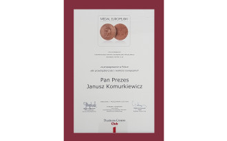 Janusz Komurkiewicz - nagrodzony Honorowym Medalem Europejskim